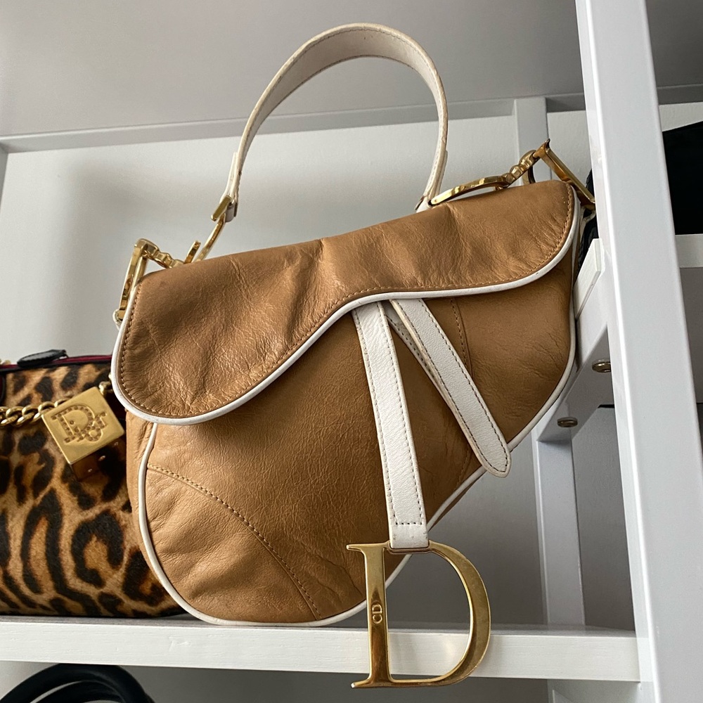 SOLD 📣 Vintage Christian Dior Tan Leather Saddle Bag - Picture 1 of 17